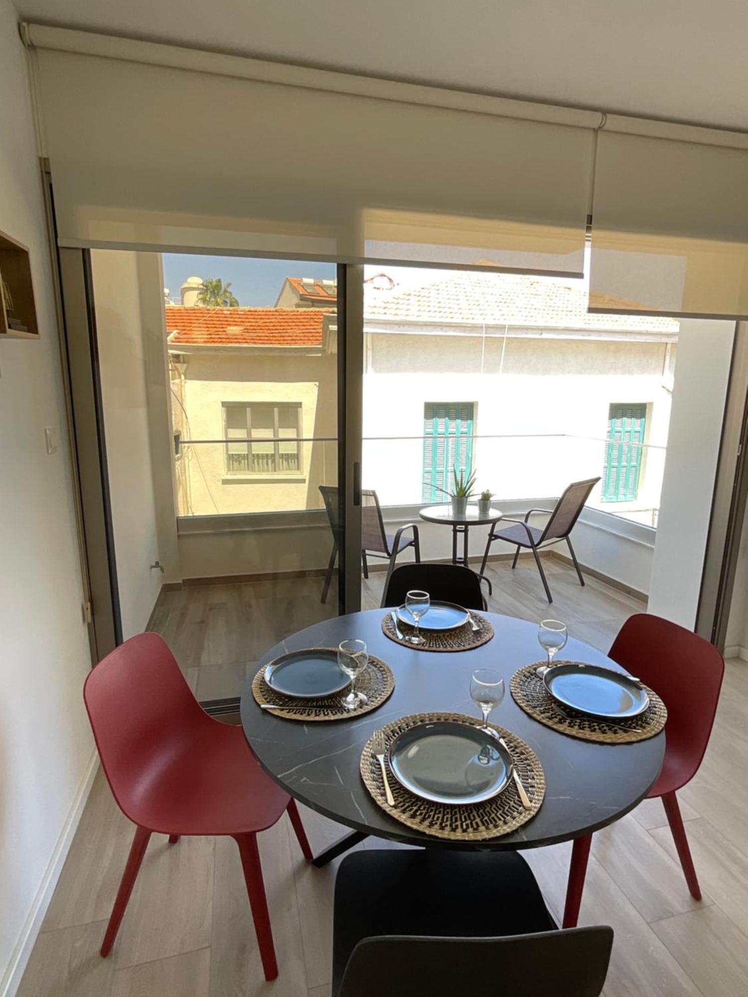 Le Voyageur Apartment Larnaca Ngoại thất bức ảnh