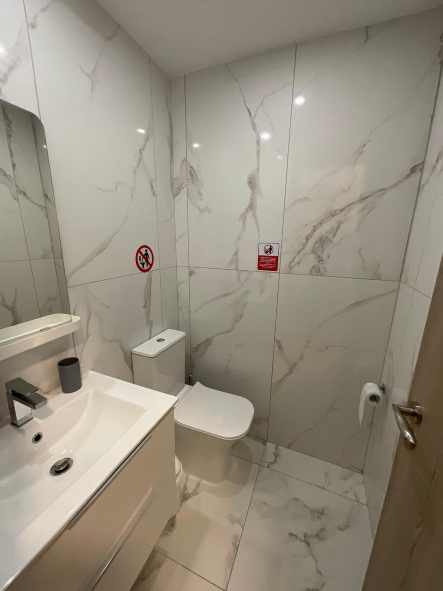 Le Voyageur Apartment Larnaca Ngoại thất bức ảnh