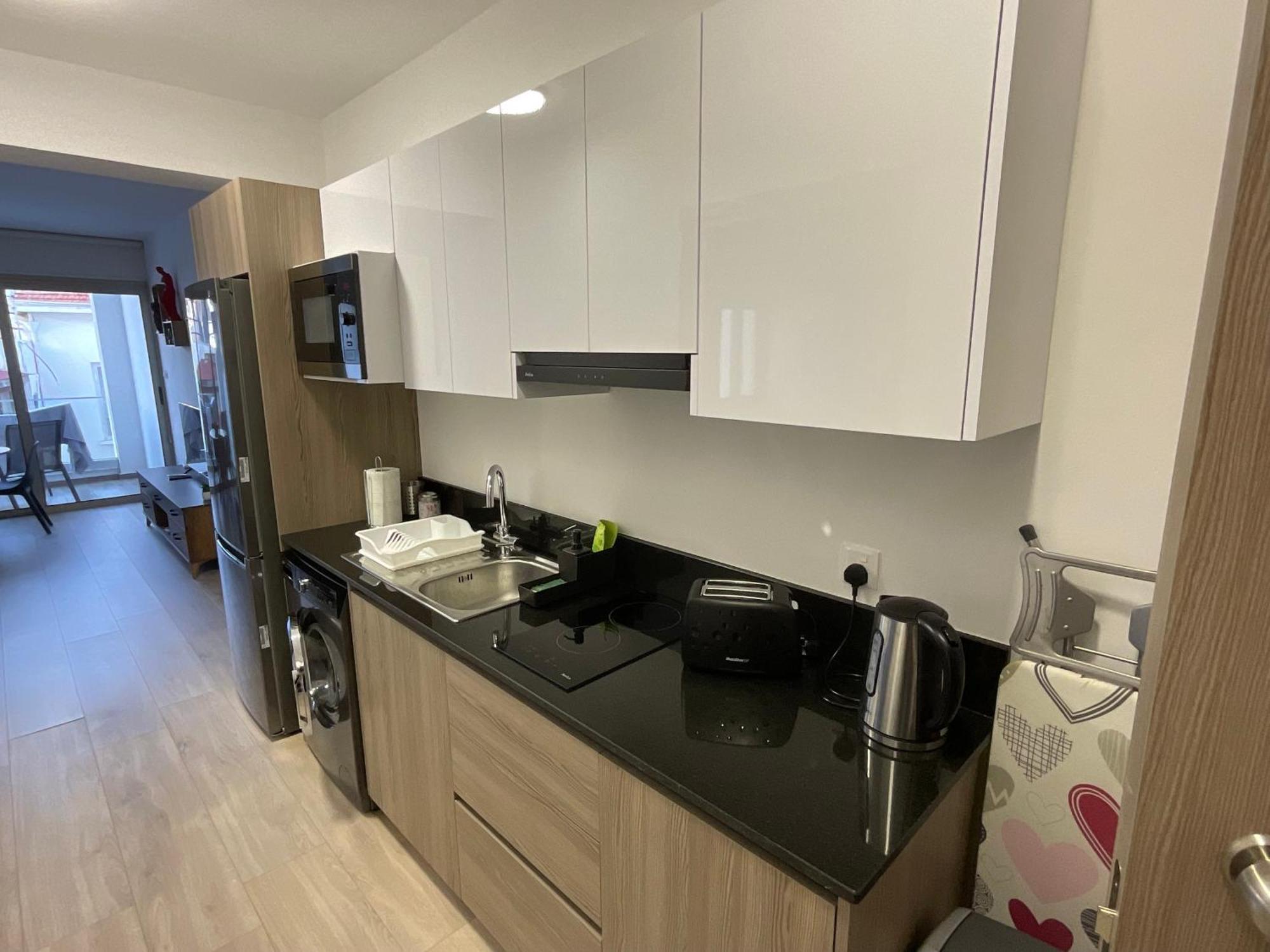Le Voyageur Apartment Larnaca Ngoại thất bức ảnh