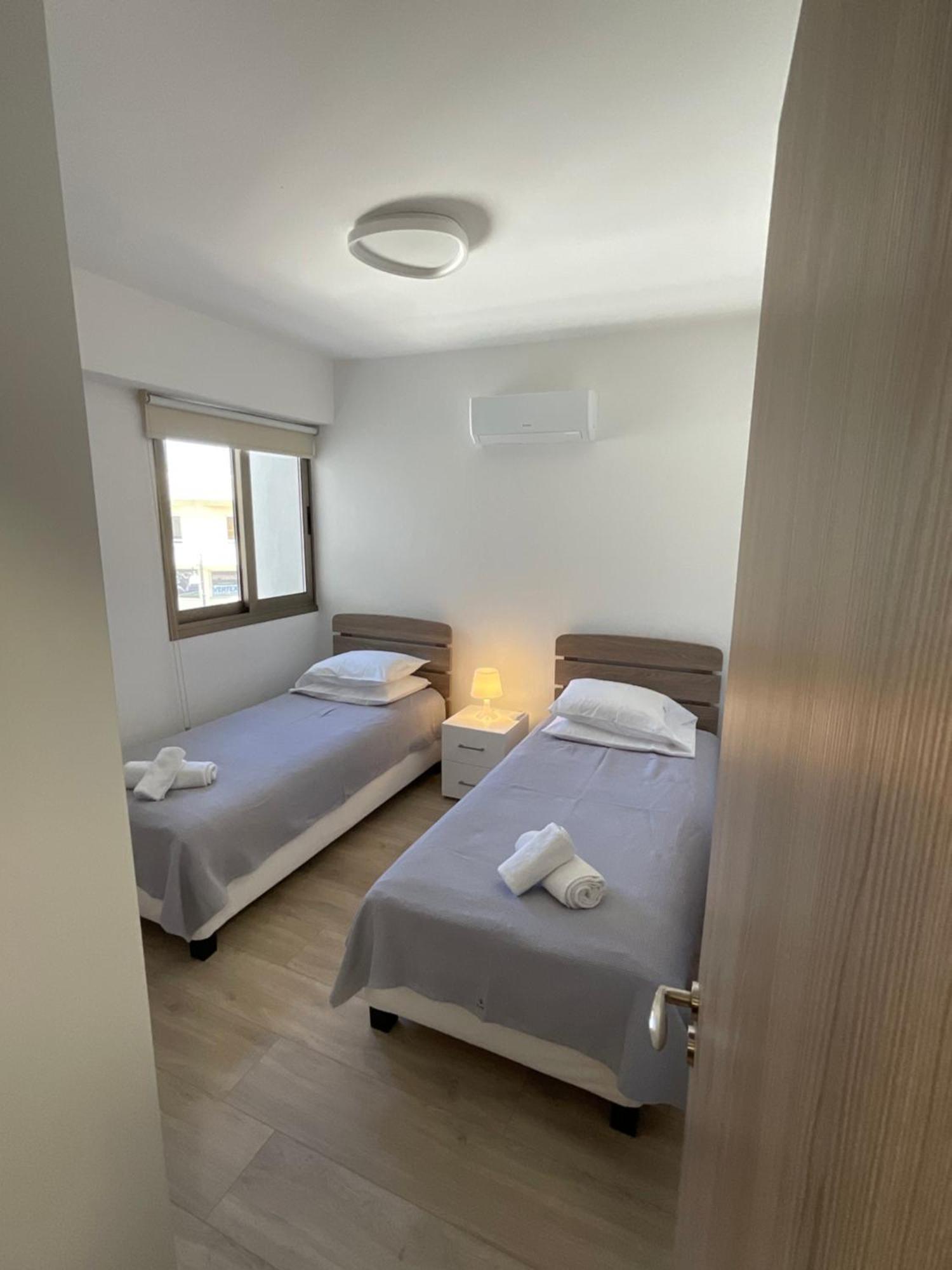 Le Voyageur Apartment Larnaca Ngoại thất bức ảnh