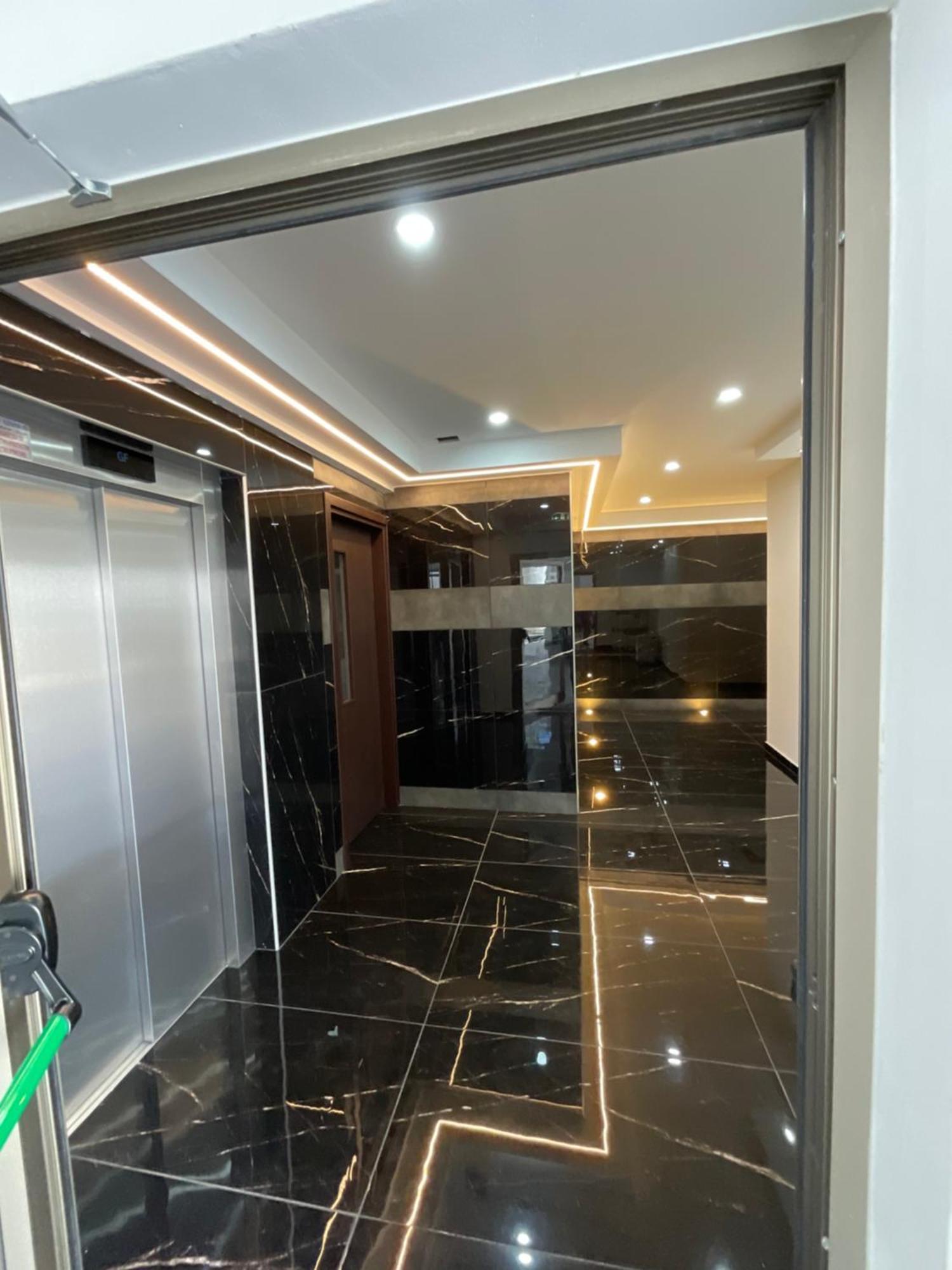 Le Voyageur Apartment Larnaca Ngoại thất bức ảnh