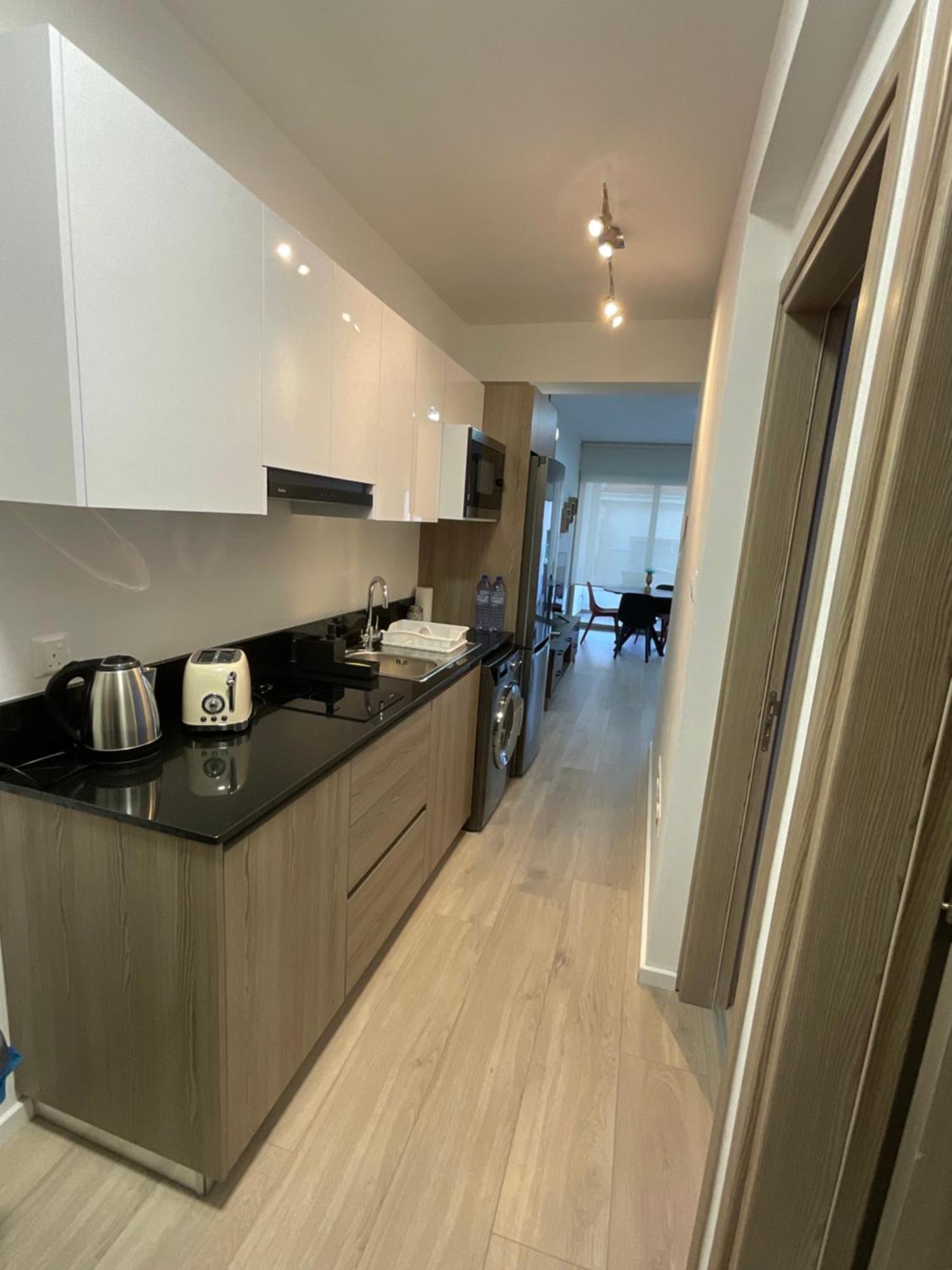 Le Voyageur Apartment Larnaca Ngoại thất bức ảnh
