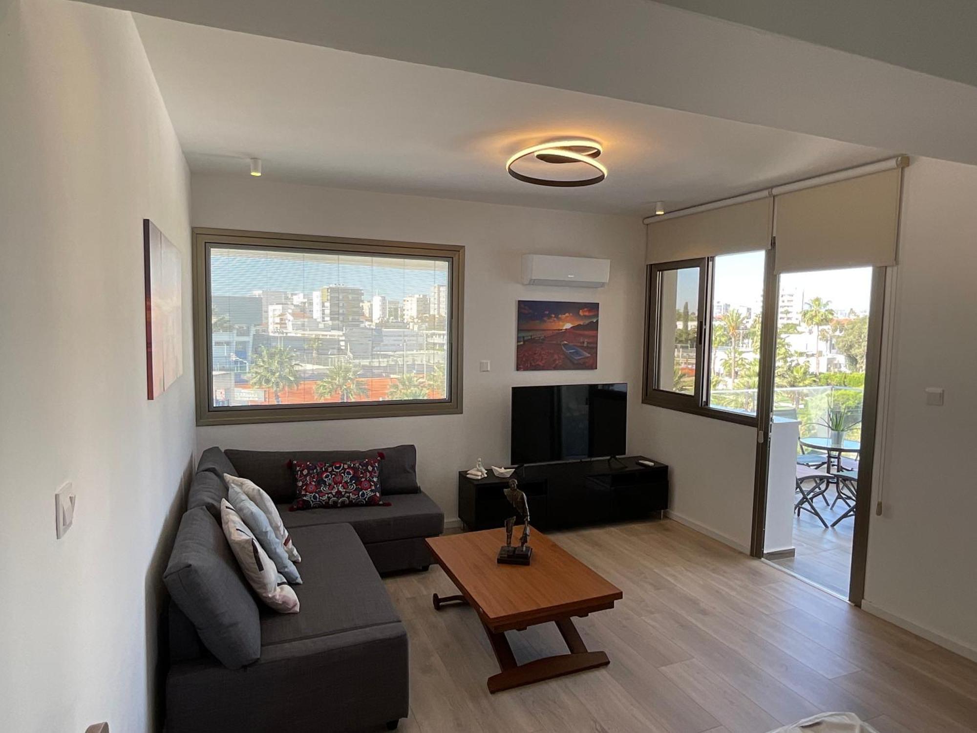 Le Voyageur Apartment Larnaca Ngoại thất bức ảnh