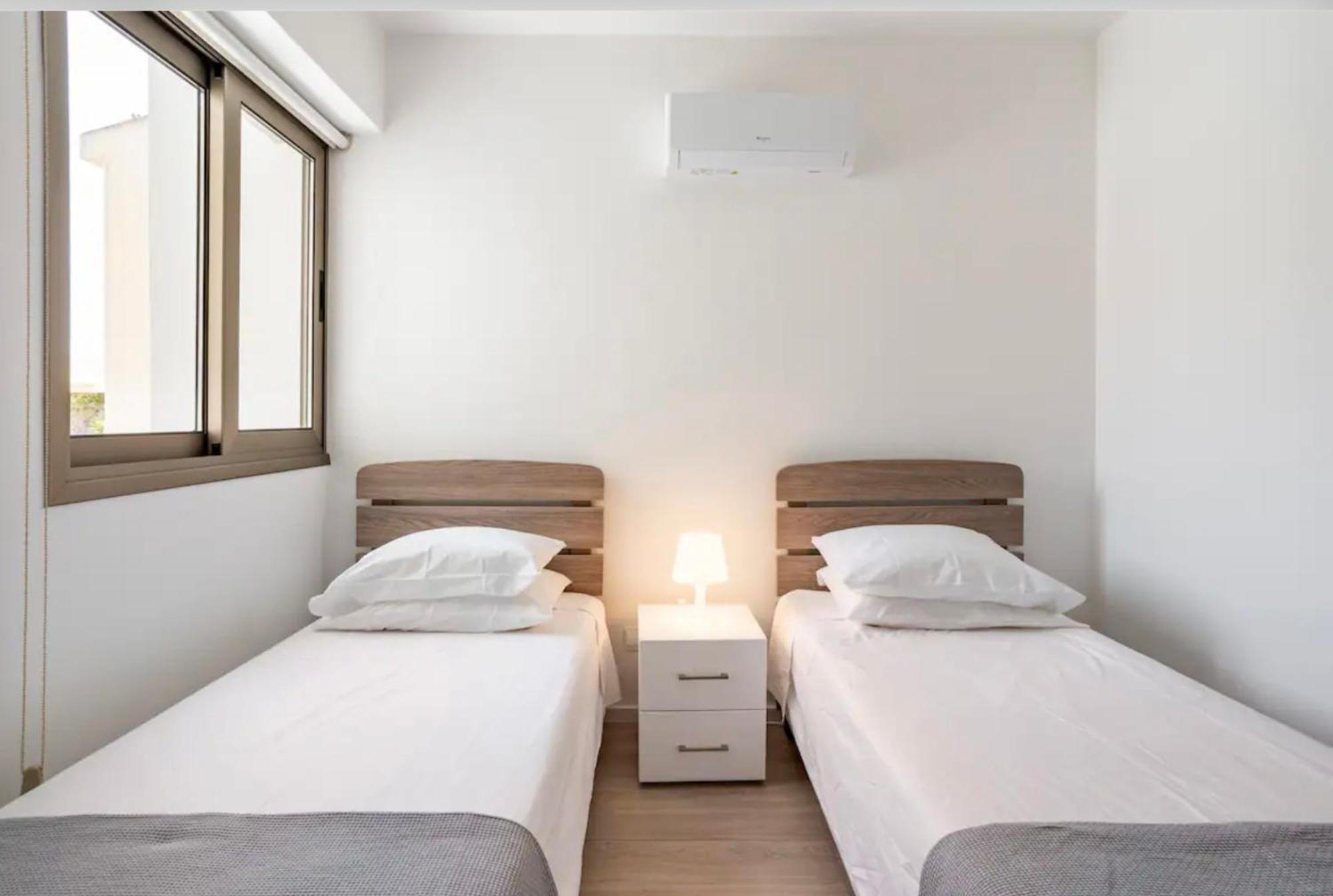 Le Voyageur Apartment Larnaca Ngoại thất bức ảnh